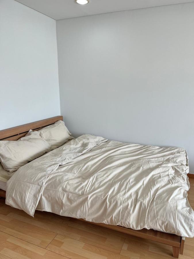 1 Minute House From Hongdae Lägenhet Seoul Exteriör bild